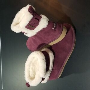 Koolaburra by UGG size 11 bootie